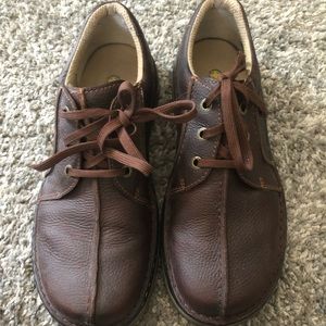 Men’s Dr.Martens brown leather oxfords NEW
